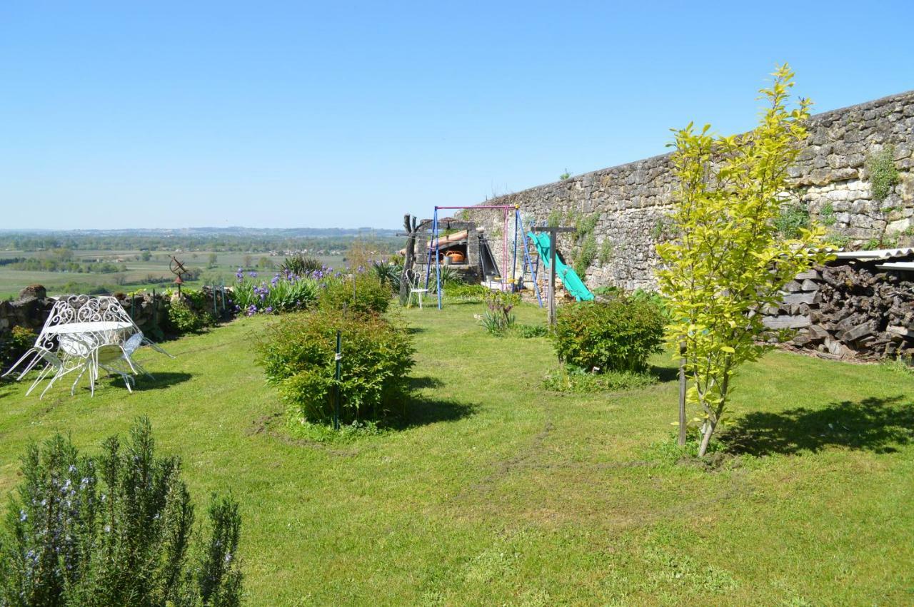 Bed and Breakfast Le Prieure à Saint-Pey-de-Castets Extérieur photo
