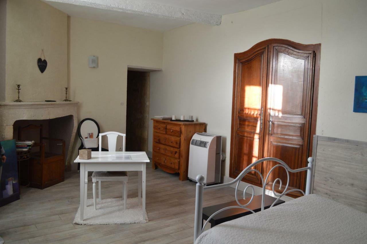 Bed and Breakfast Le Prieure à Saint-Pey-de-Castets Extérieur photo